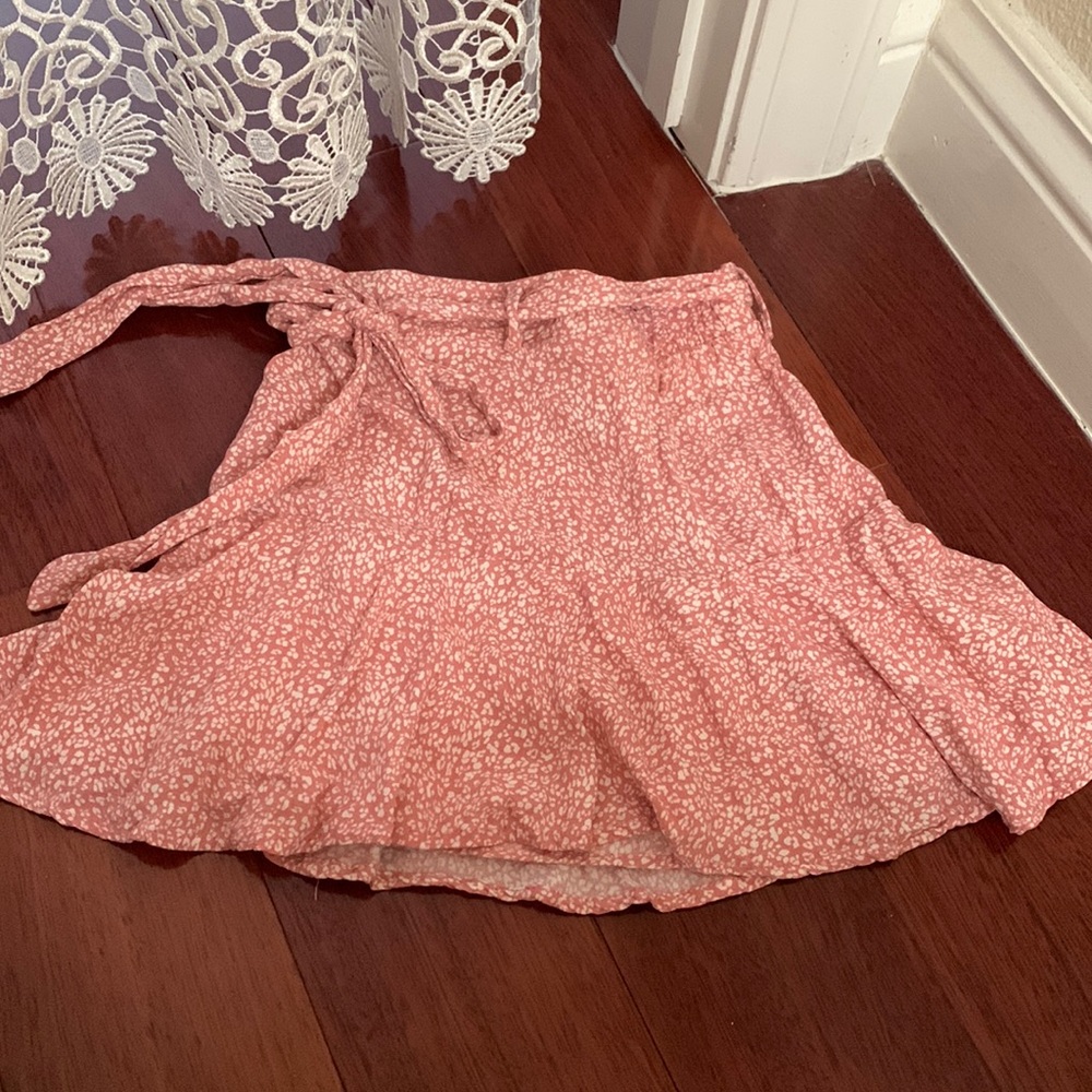 Comfy floral skirt with shorts inside!